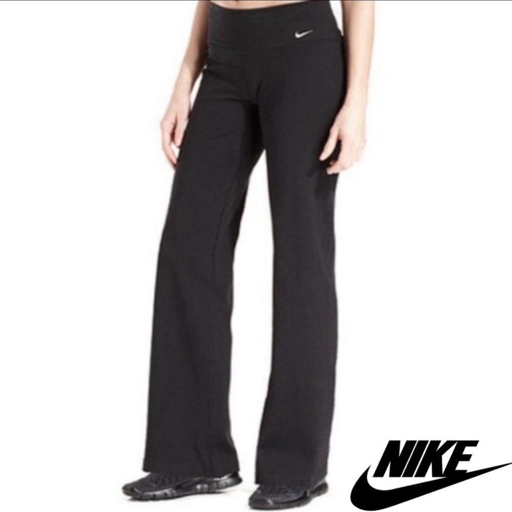 Nike Dri-Fit Low Rise Loose Fit Straight Leg Black Stretch Pants